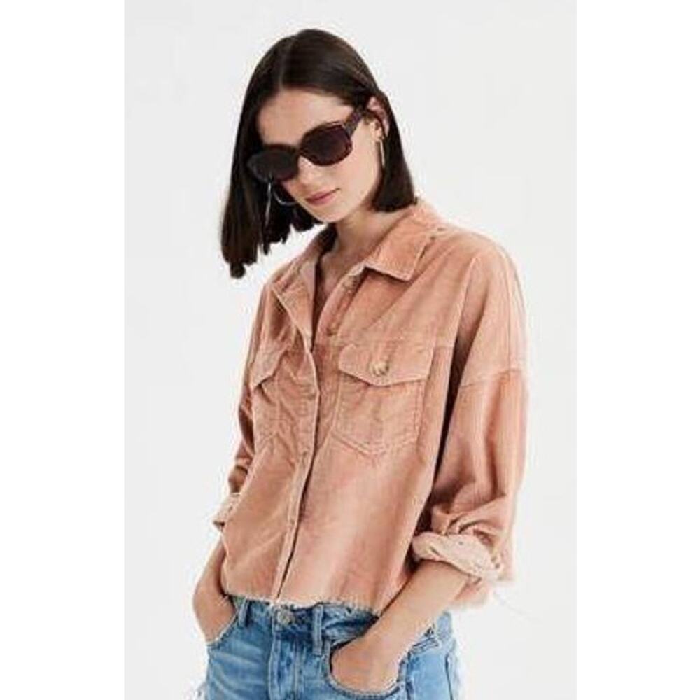 American Eagle Corduroy Cropped Shirt Jacket Shacket. Can fit size 16- 18 women